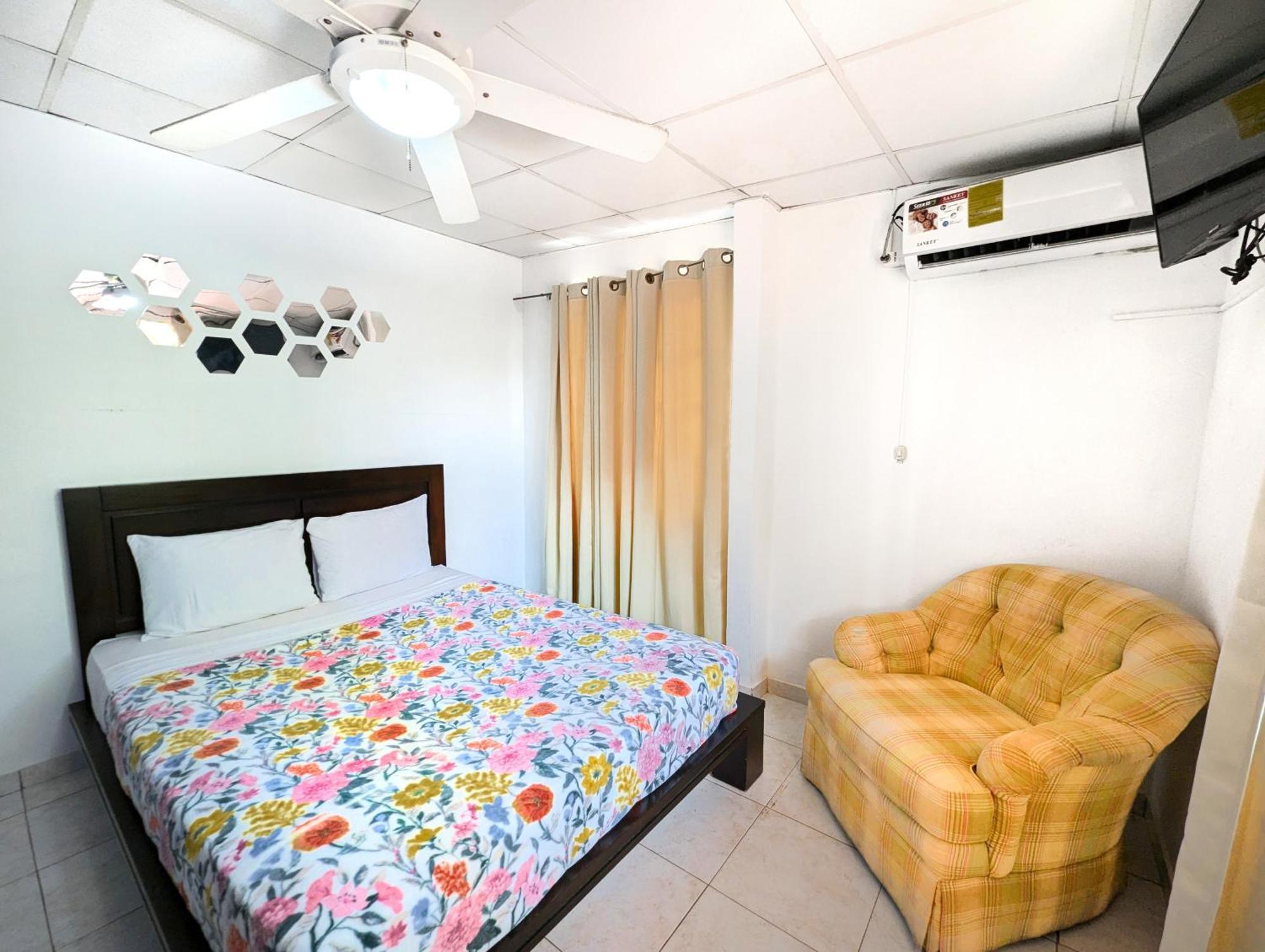 Hostal Yoha 巴拿马城 外观 照片